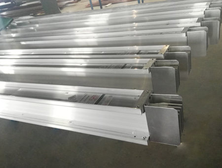 密集型母線槽的結(jié)構(gòu)特點(diǎn)是什么？